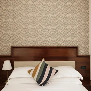 Glam Luxury Roma